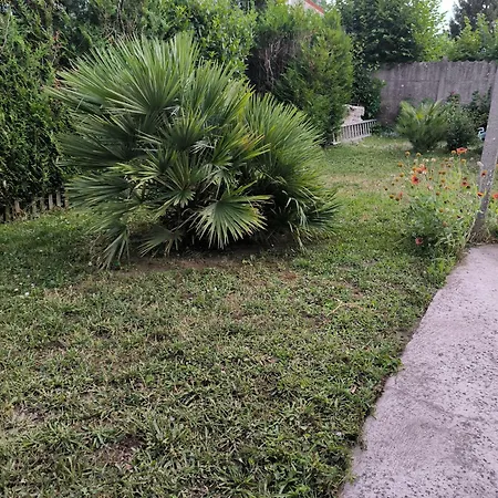 Chez Nous Chez Vous Apartment