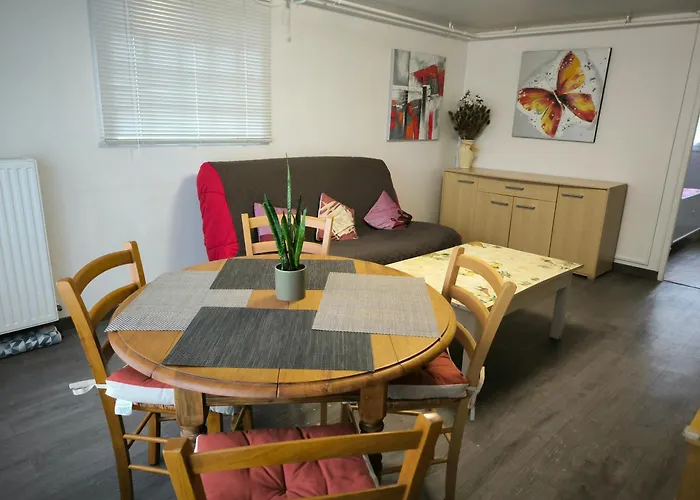 Chez Nous Chez Vous شقة